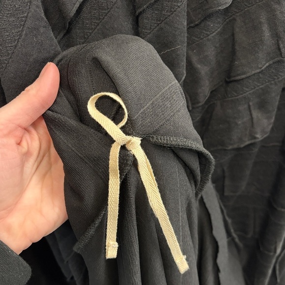 Black Asymmetrical Maxi Skirt for Night Out - Picture 3 of 4